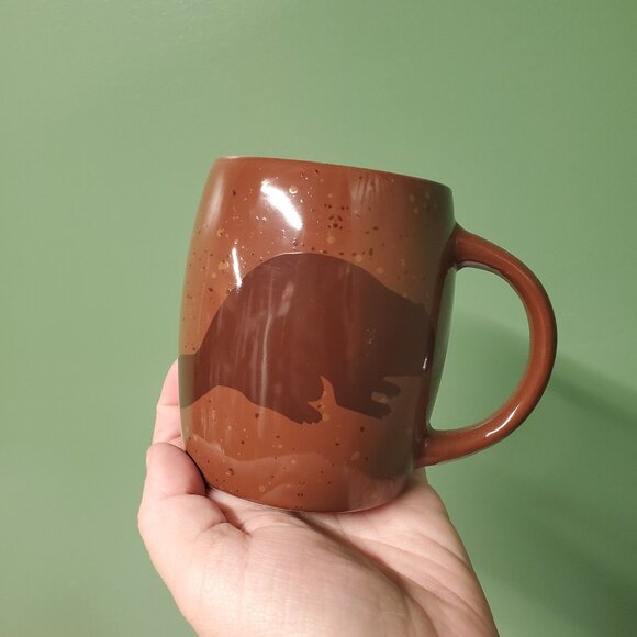 Mug - Tim Hortons Limited Edition 2016 Canada Brown Beaver - Picture 1 of 4